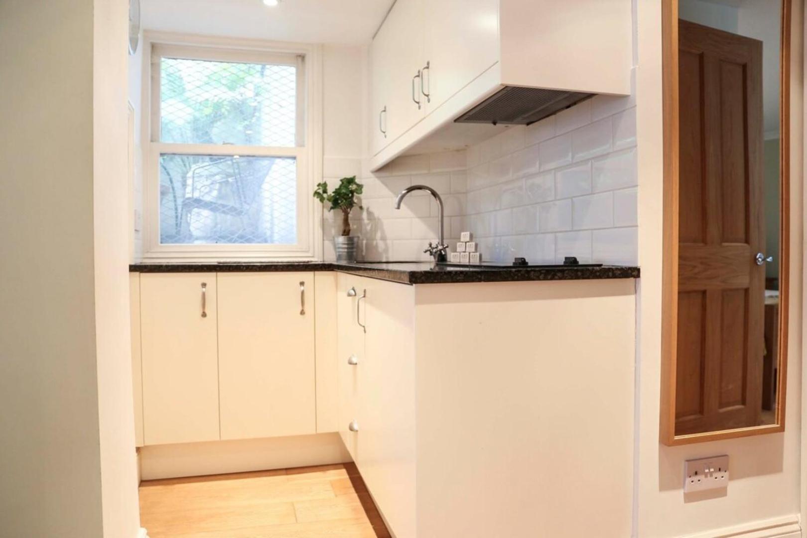 Stunning Chelsea Nest Apartment *