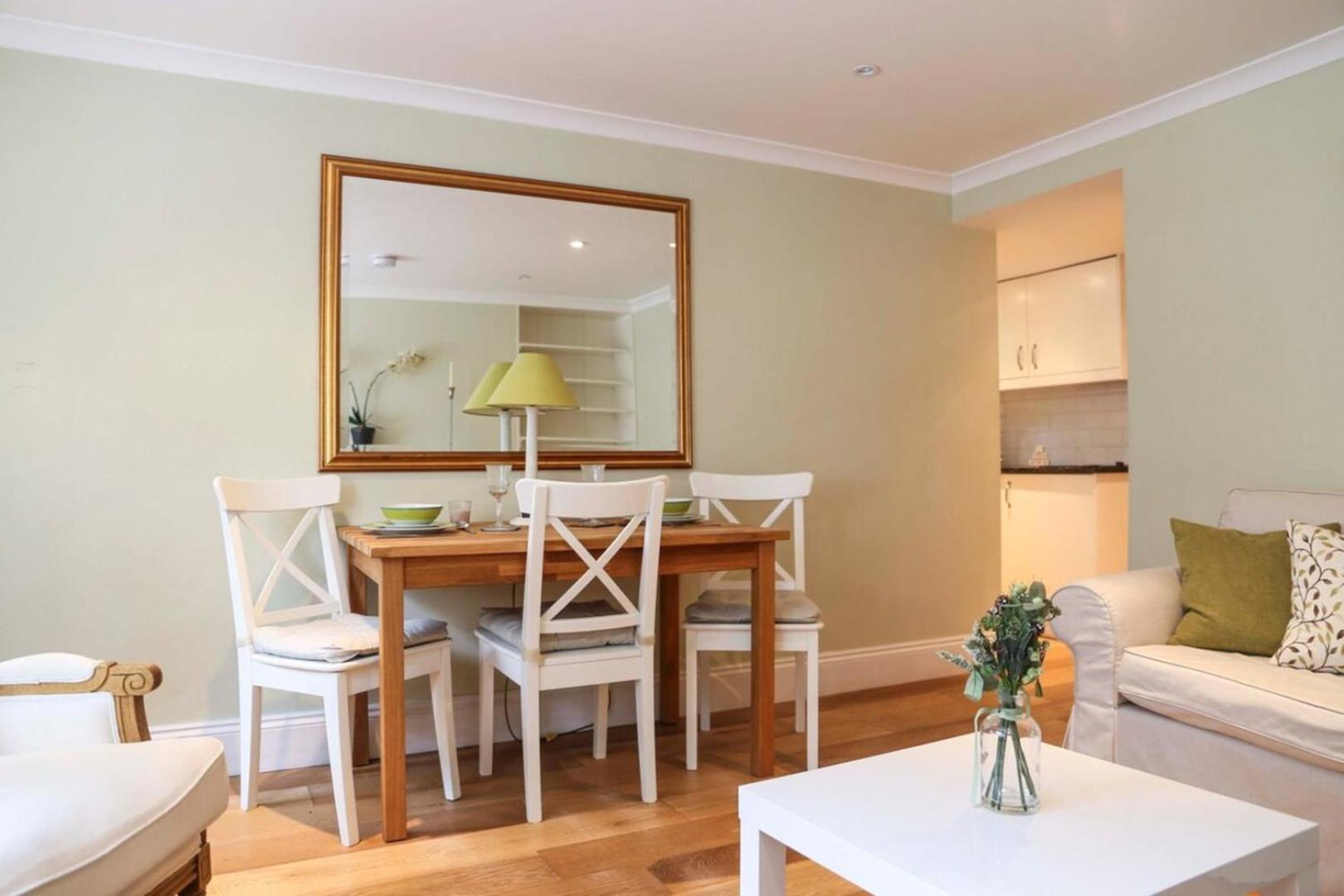 Stunning Chelsea Nest Apartment